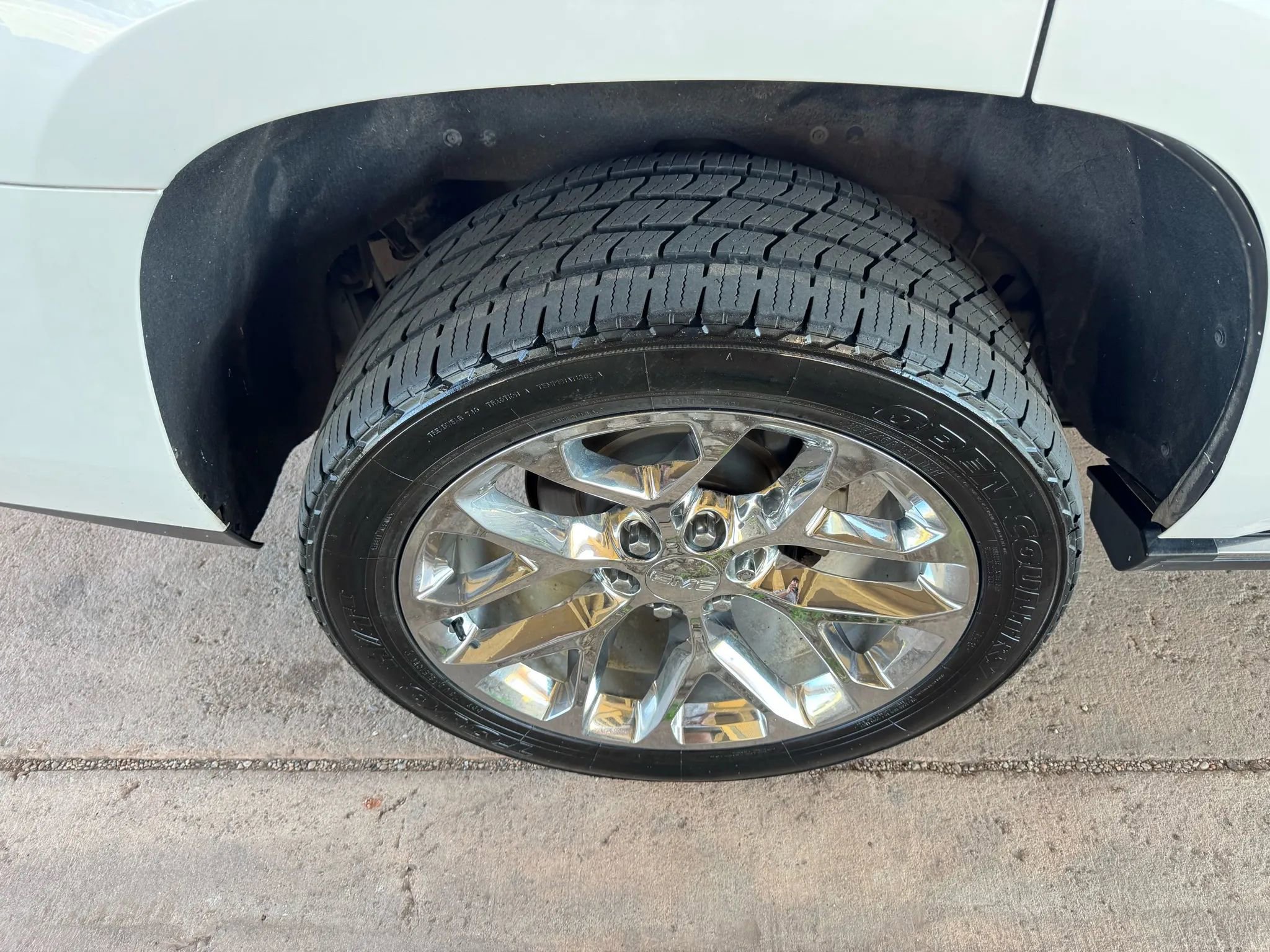 Used 2019 GMC Yukon Denali w/ Denali Ultimate Package image 34