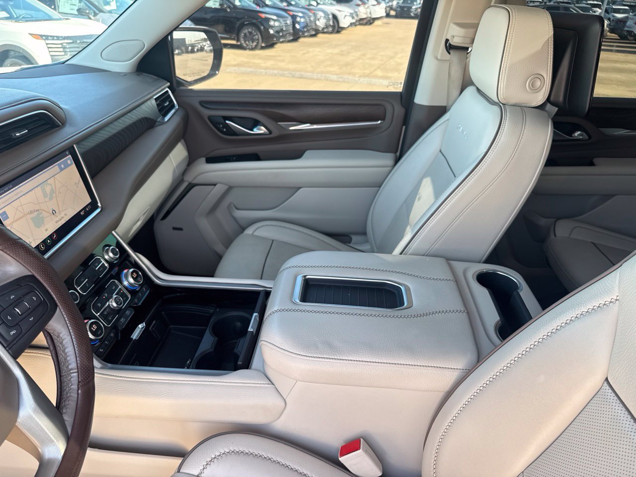 Used 2021 GMC Yukon Denali w/ LPO, Illumination Package AWD/4WD image 53