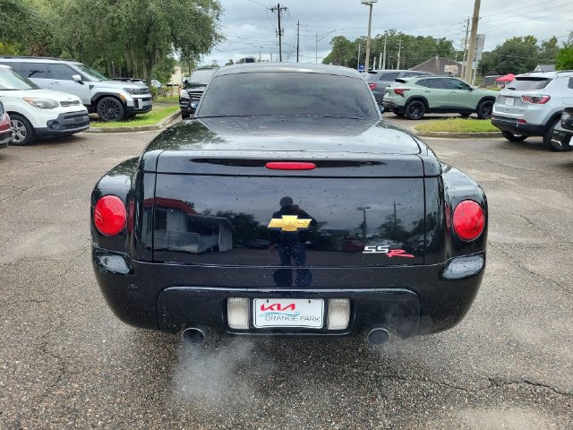 Used 2004 Chevrolet SSR w/ Preferred Equipment Group RWD image 9
