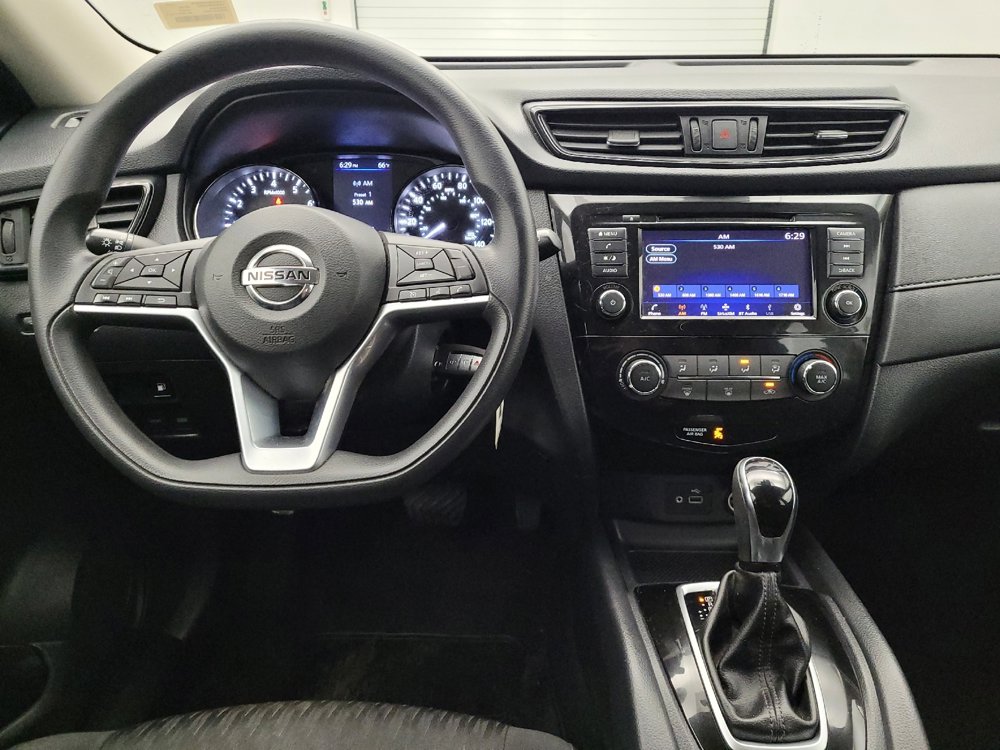Used 2019 Nissan Rogue S image 22