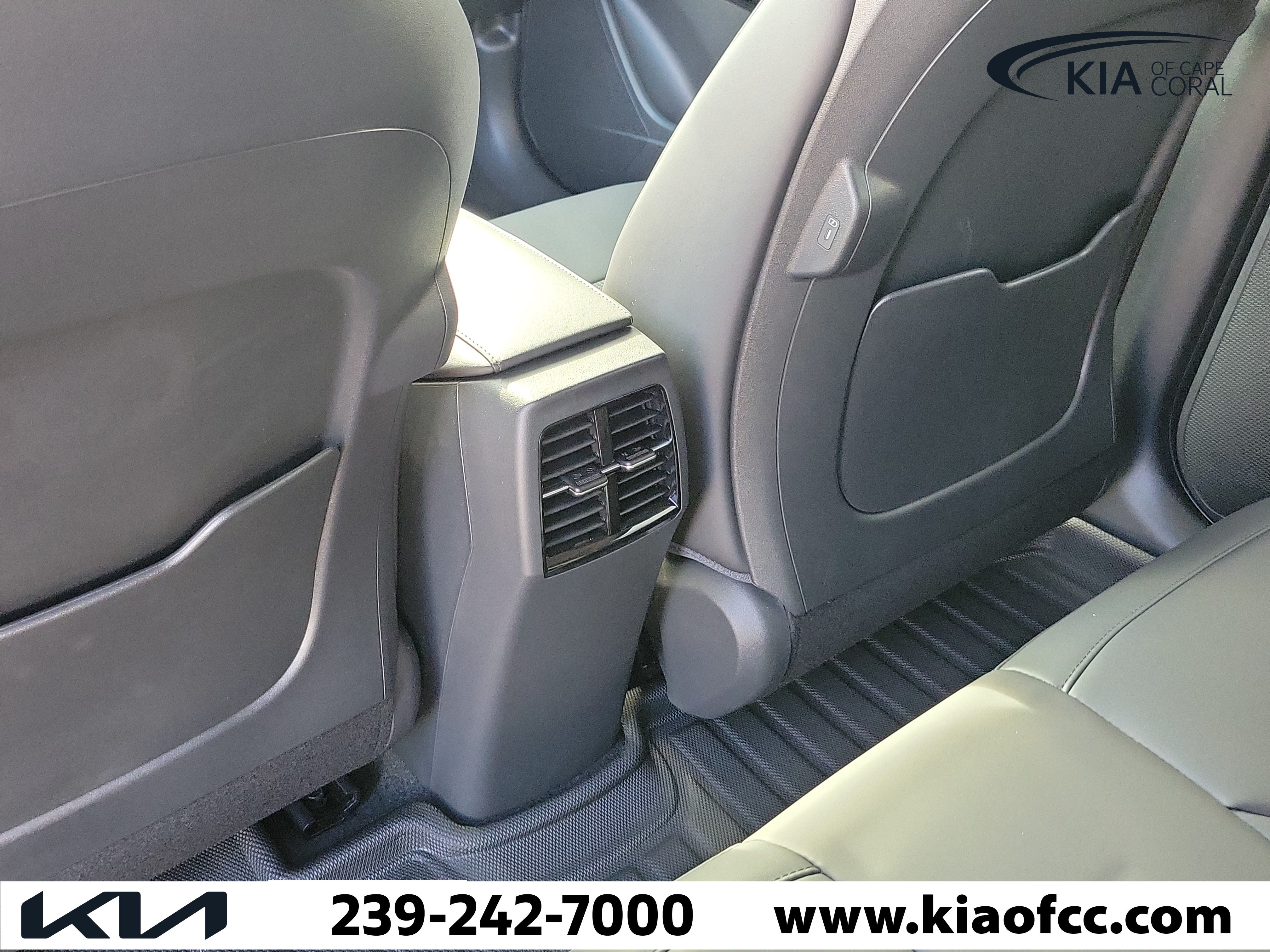 New 2026 Kia Niro Wind FWD image 14