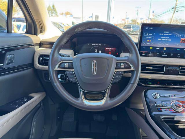 Certified 2022 Lincoln Nautilus Reserve image 20