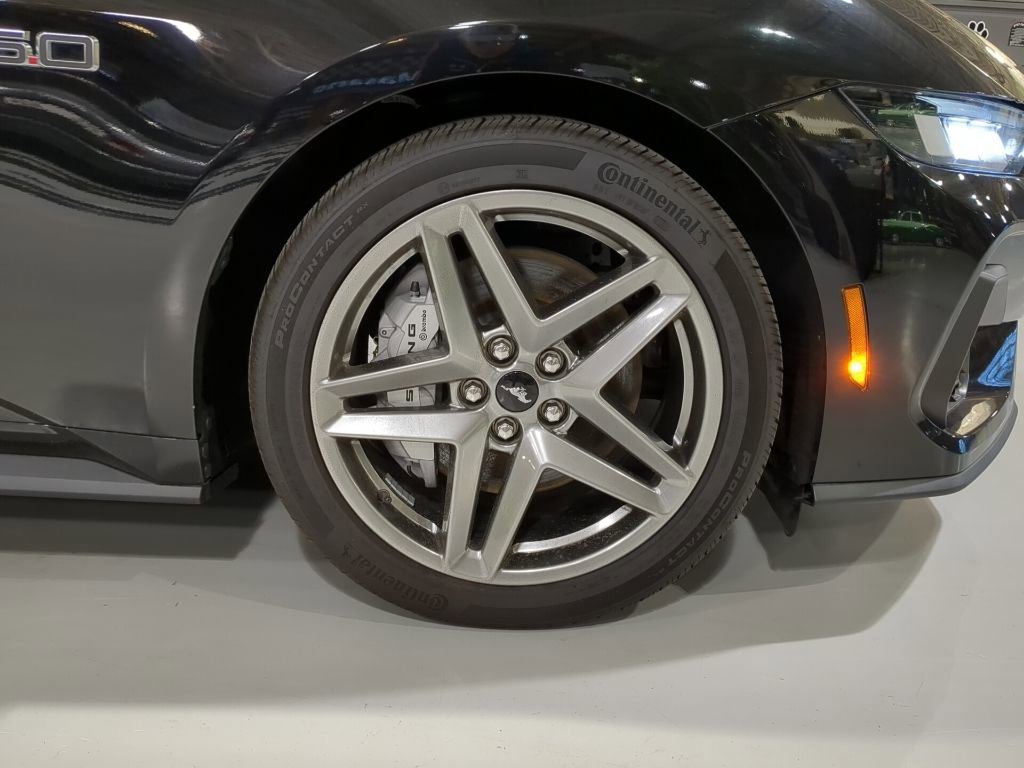 Used 2024 Ford Mustang GT Premium image 6
