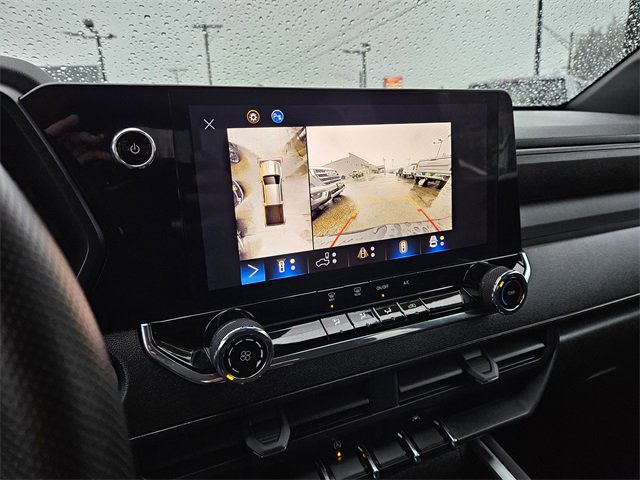 Used 2023 Chevrolet Colorado Trail Boss image 25