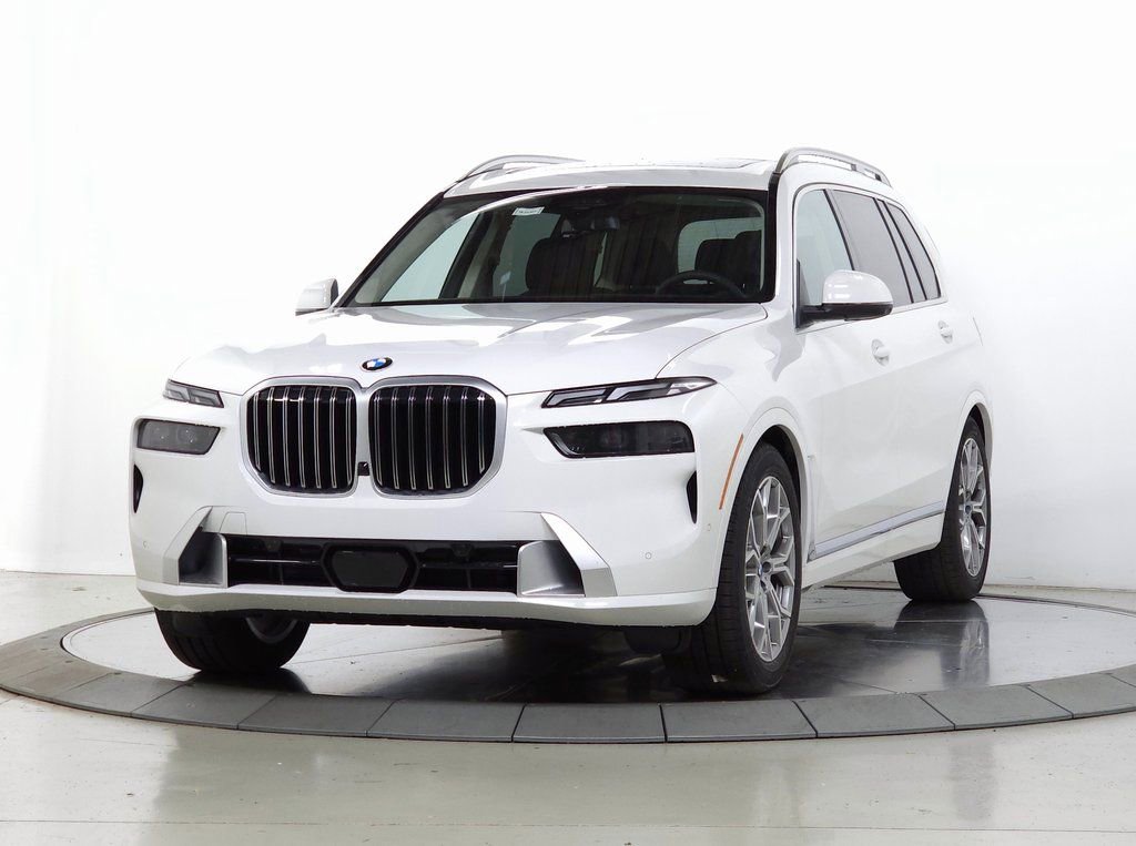 Used 2026 BMW X7 xDrive40i AWD/4WD image 3