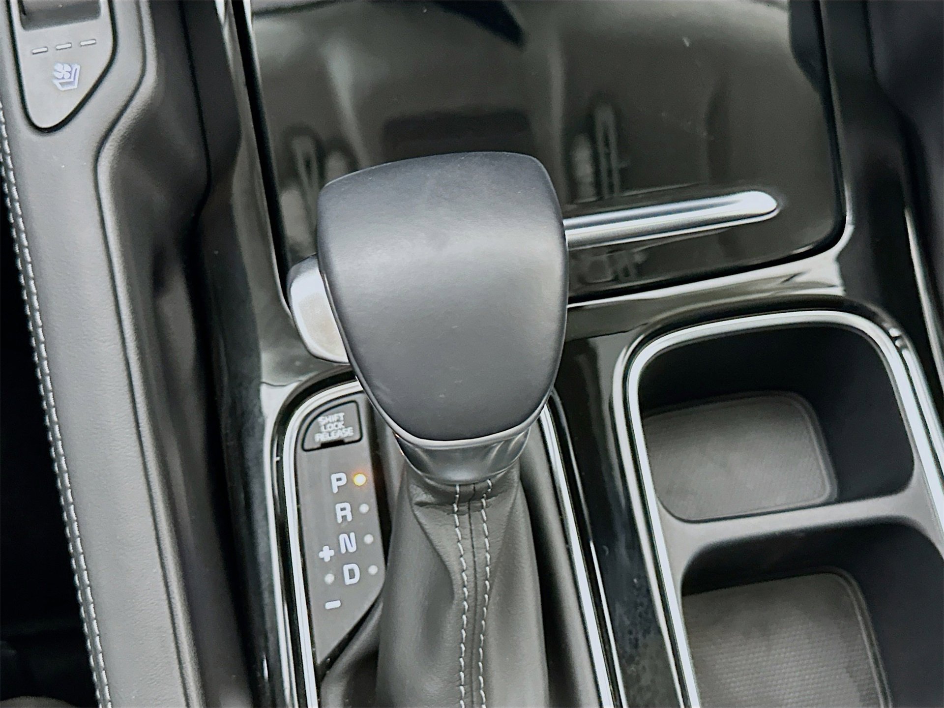 Used 2024 Kia Telluride SX Prestige image 18