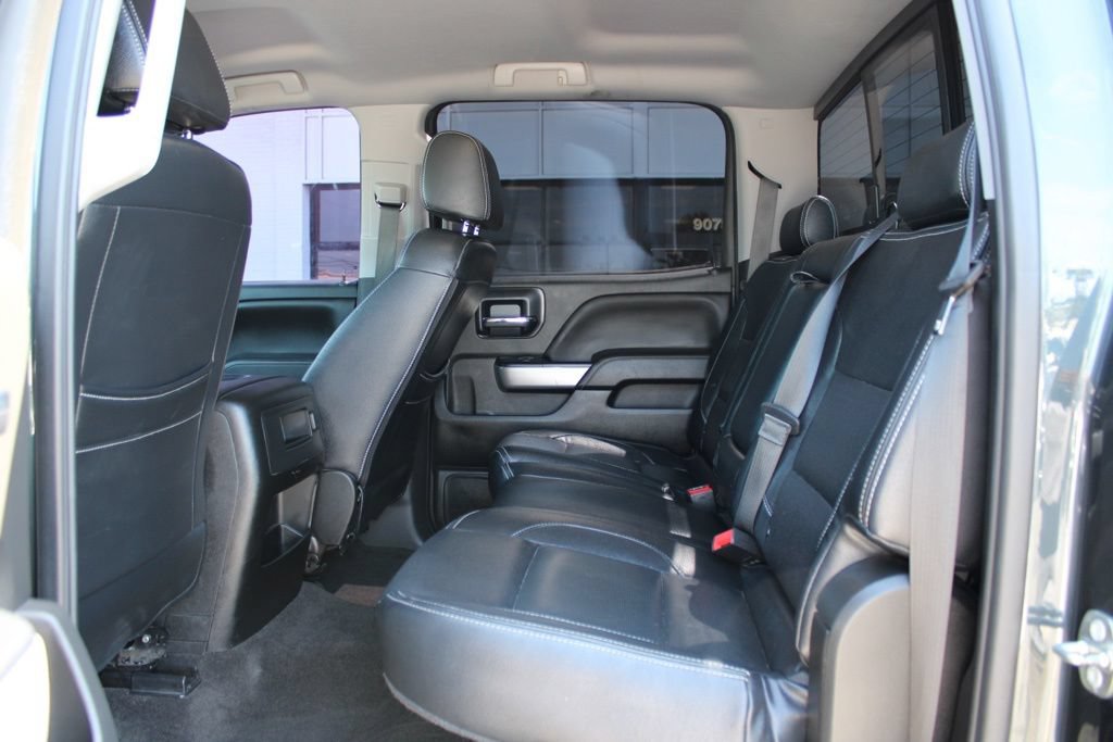 Used 2018 Chevrolet Silverado 1500 LT w/ All Star Edition AWD/4WD image 12