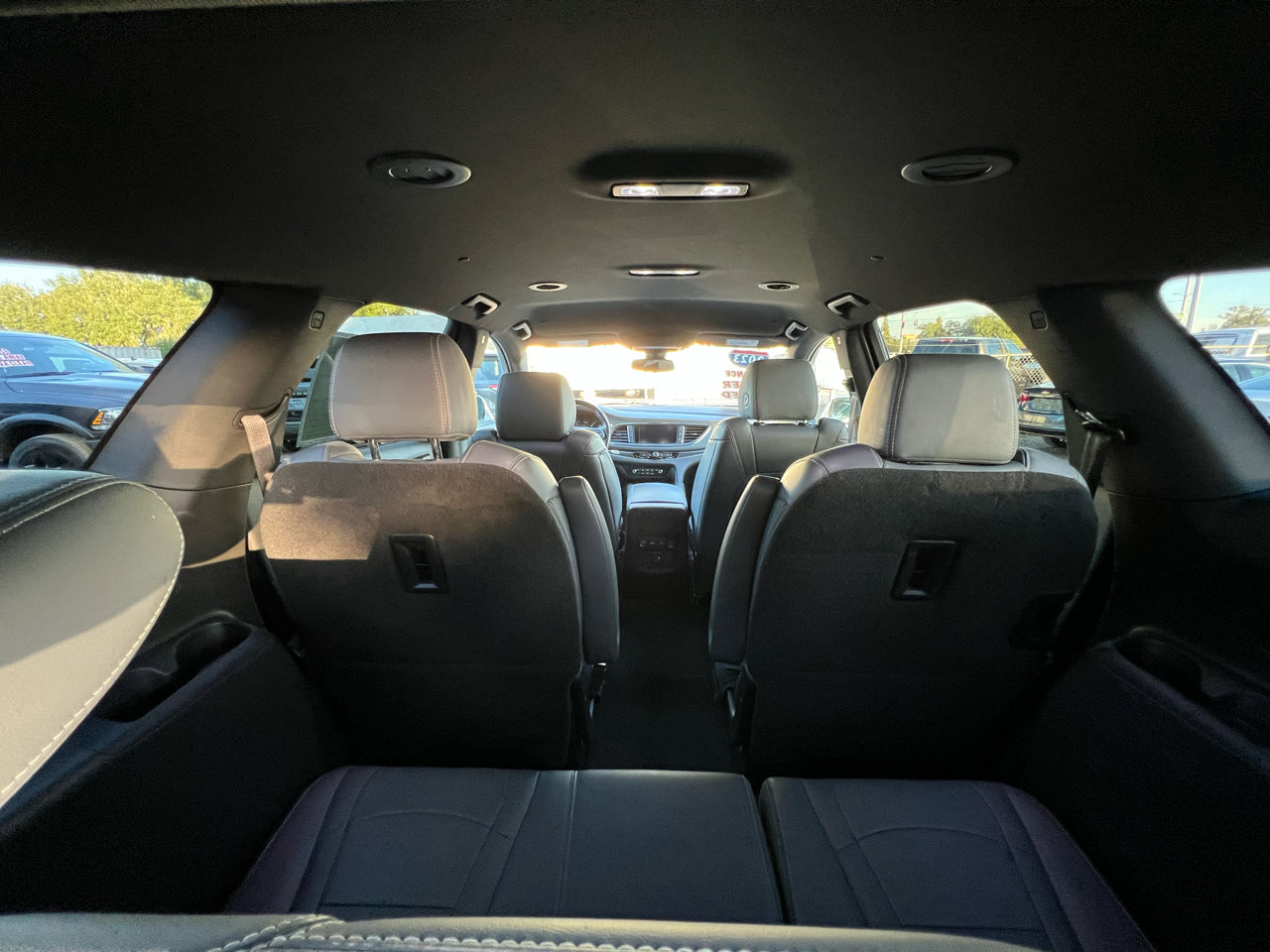 Used 2023 Buick Enclave Essence image 29