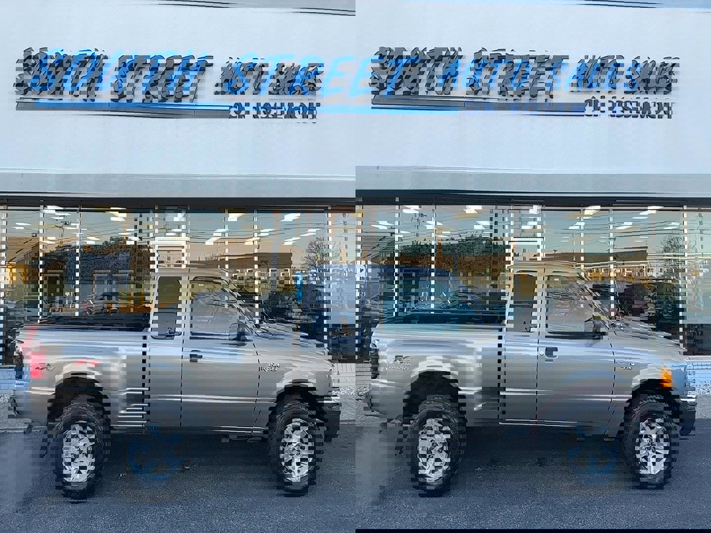 Used 2004 Ford Ranger 4x4 SuperCab image 1