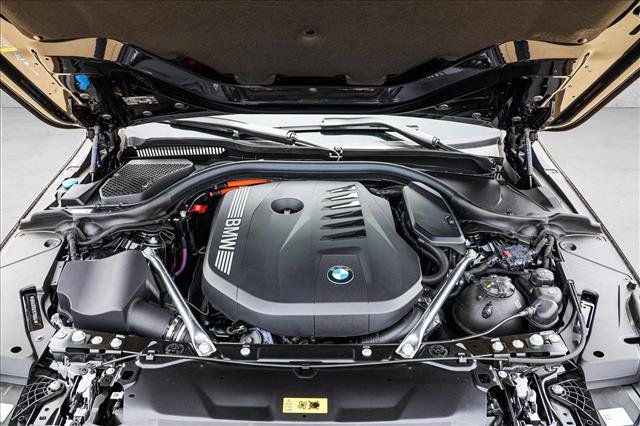 New 2027 BMW 550e xDrive AWD/4WD image 25