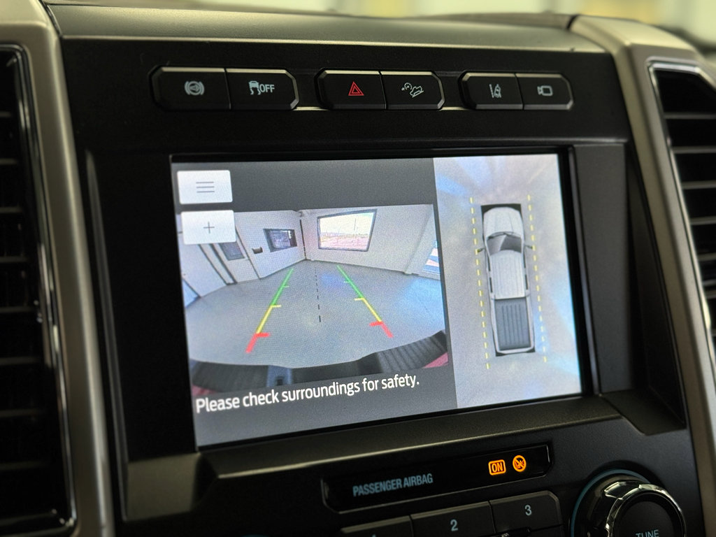 Used 2020 Ford F350 Lariat image 25