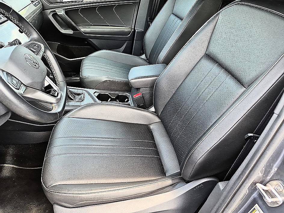 Used 2023 Volkswagen Tiguan SE R-Line FWD image 15