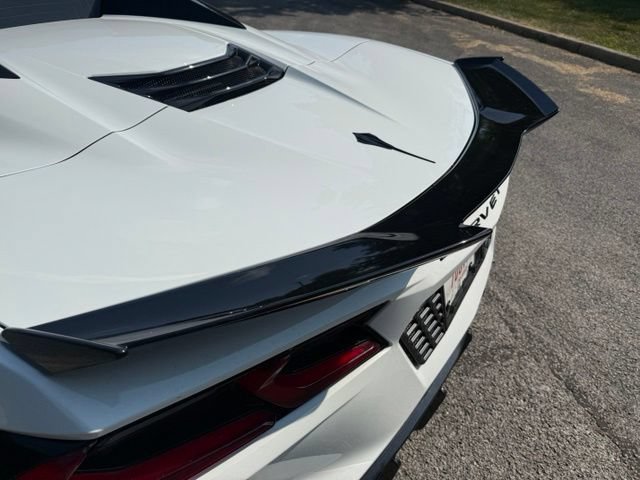 Used 2025 Chevrolet Corvette Stingray Preferred Conv w/ Stealth Interior Trim Package RWD image 8