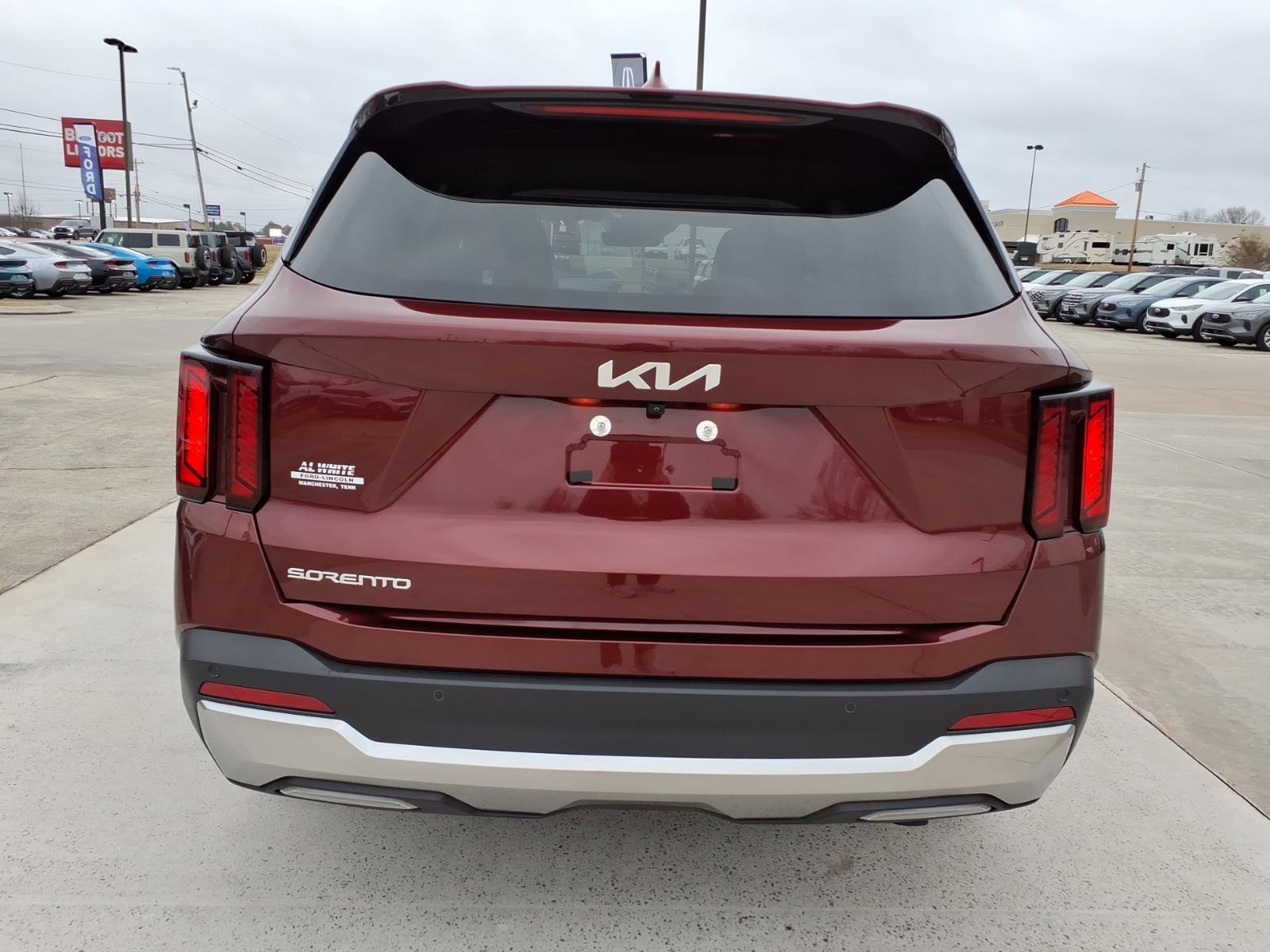 Used 2025 Kia Sorento EX image 4