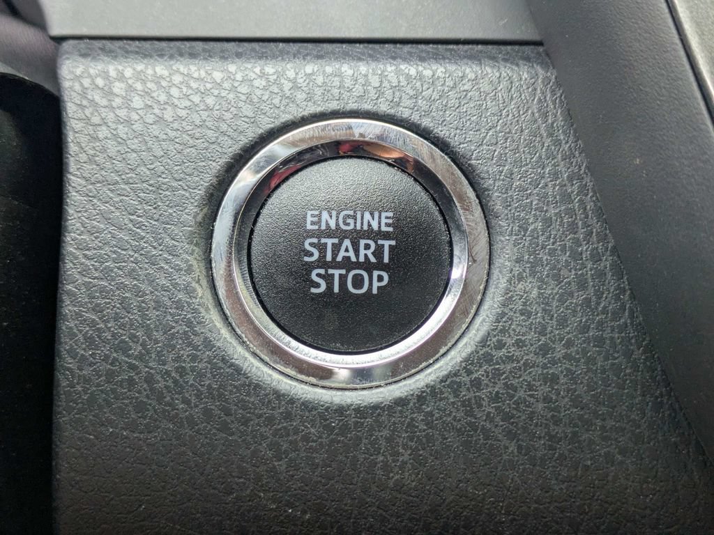Used 2022 Toyota Camry XSE w/ Navigation Package FWD image 28