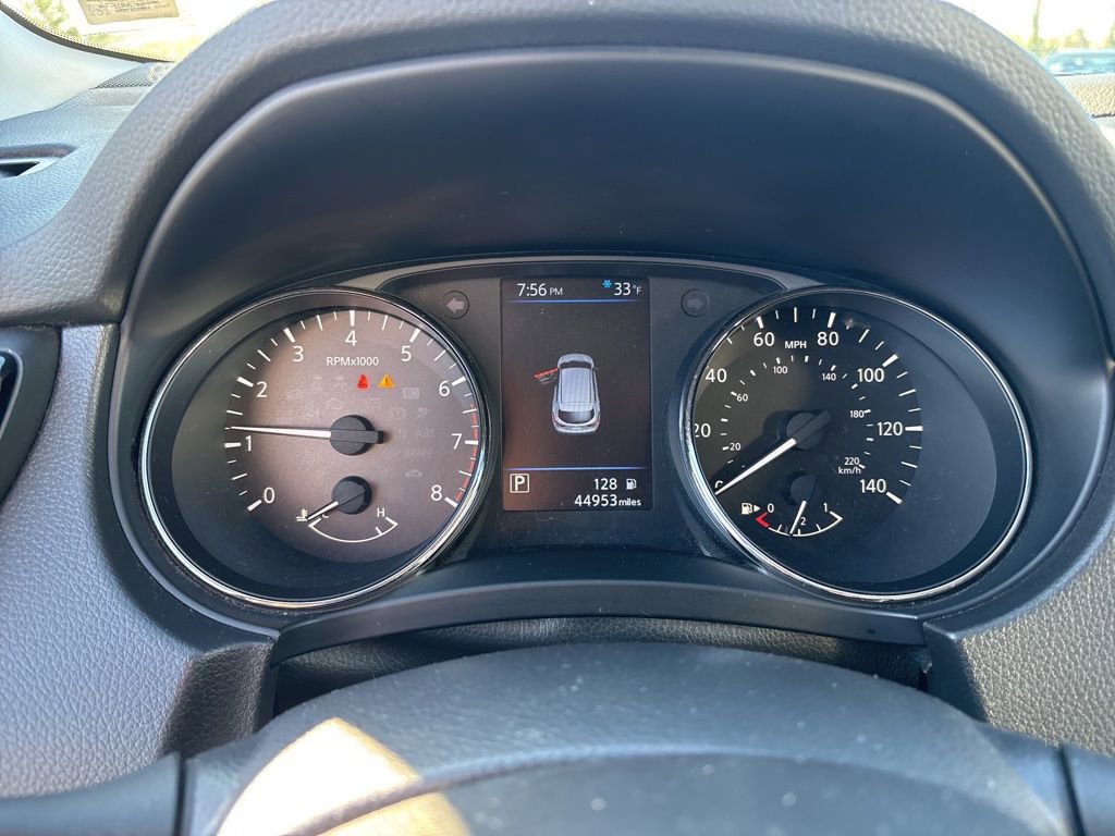 Used 2022 Nissan Rogue Sport S image 17