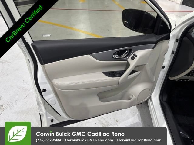 Used 2020 Nissan Rogue Sport SL FWD image 13