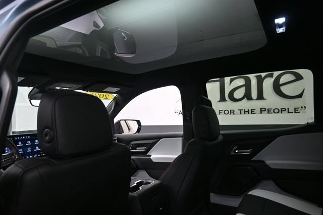 Certified 2025 Chevrolet Silverado EV RST AWD/4WD image 20