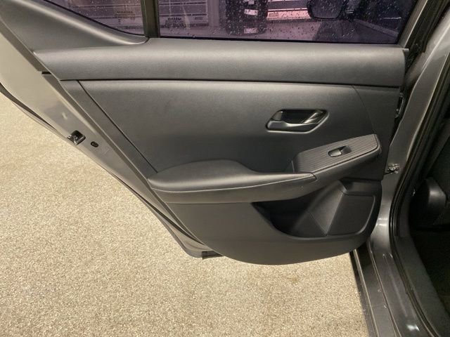 Used 2024 Nissan Sentra SV FWD image 27