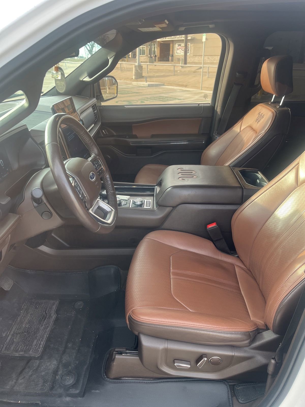 Used 2023 Ford Expedition Max King Ranch image 10