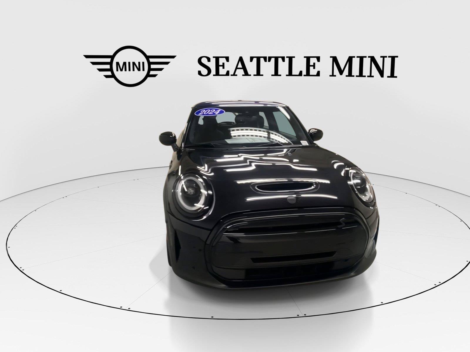 Used 2024 MINI Cooper SE FWD image 3