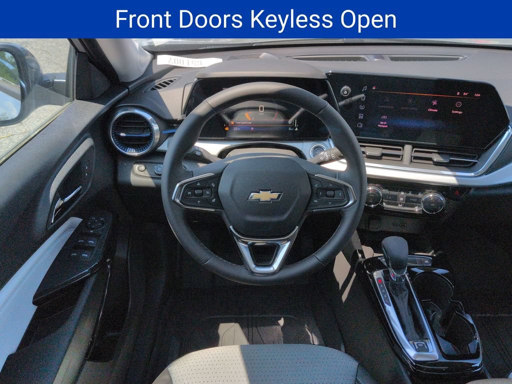 New 2026 Chevrolet Trax LT w/ Sunroof Package FWD image 12