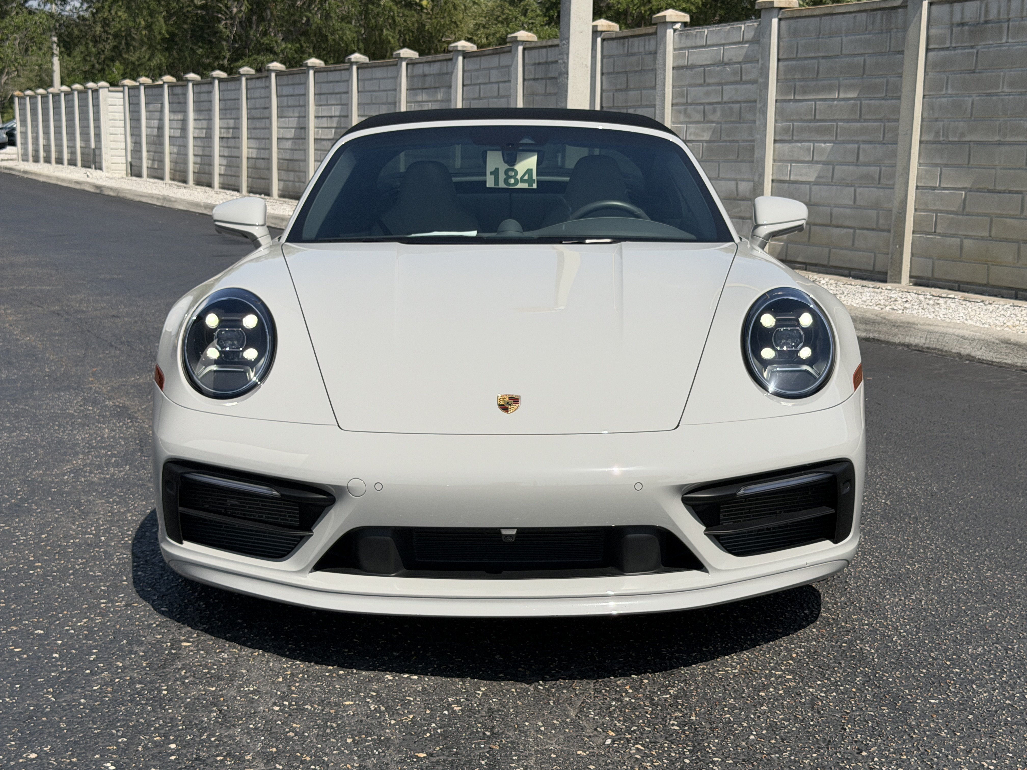 Certified 2022 Porsche 911 Targa 4 AWD/4WD image 11