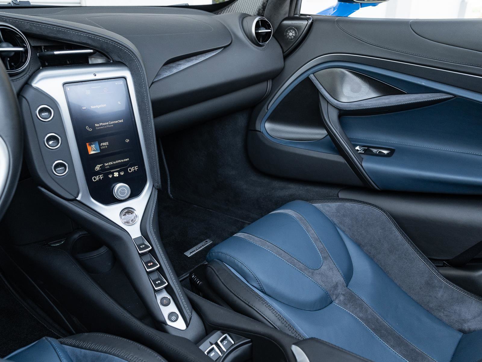 Used 2024 McLaren 750S Spider image 16