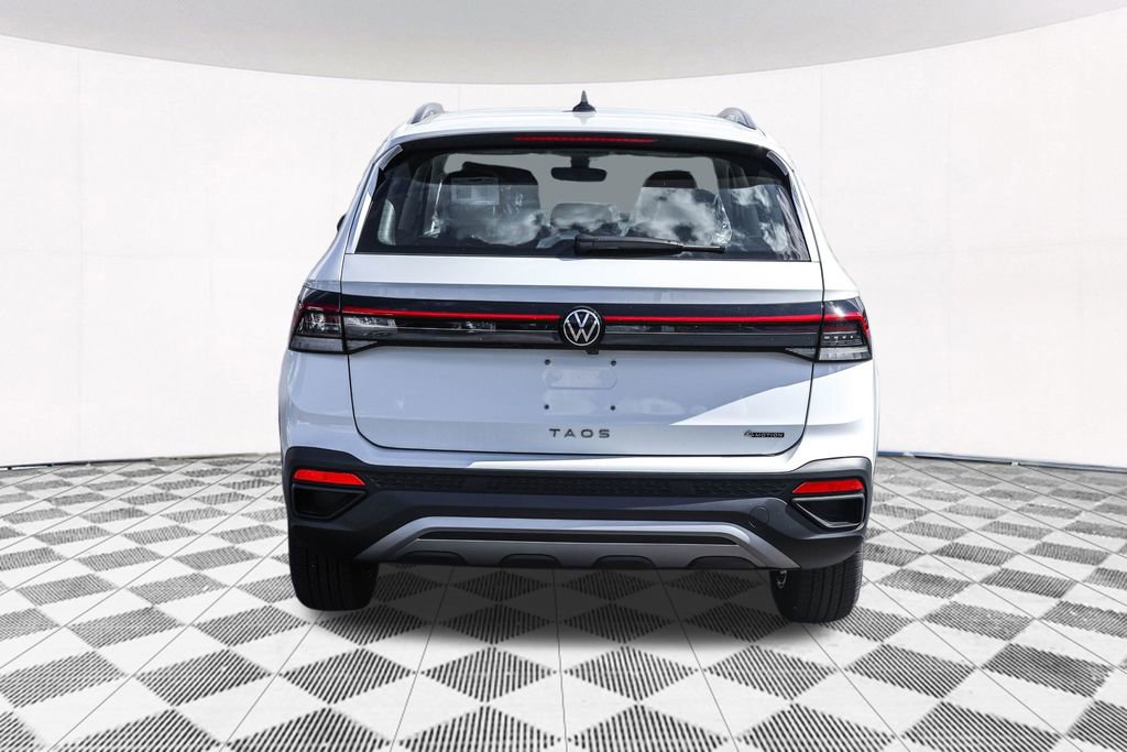 Used 2025 Volkswagen Taos S image 9