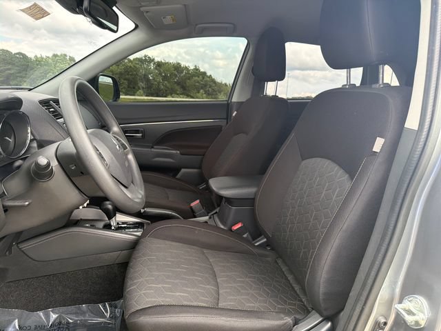 Used 2025 Mitsubishi Outlander Sport AWD image 11