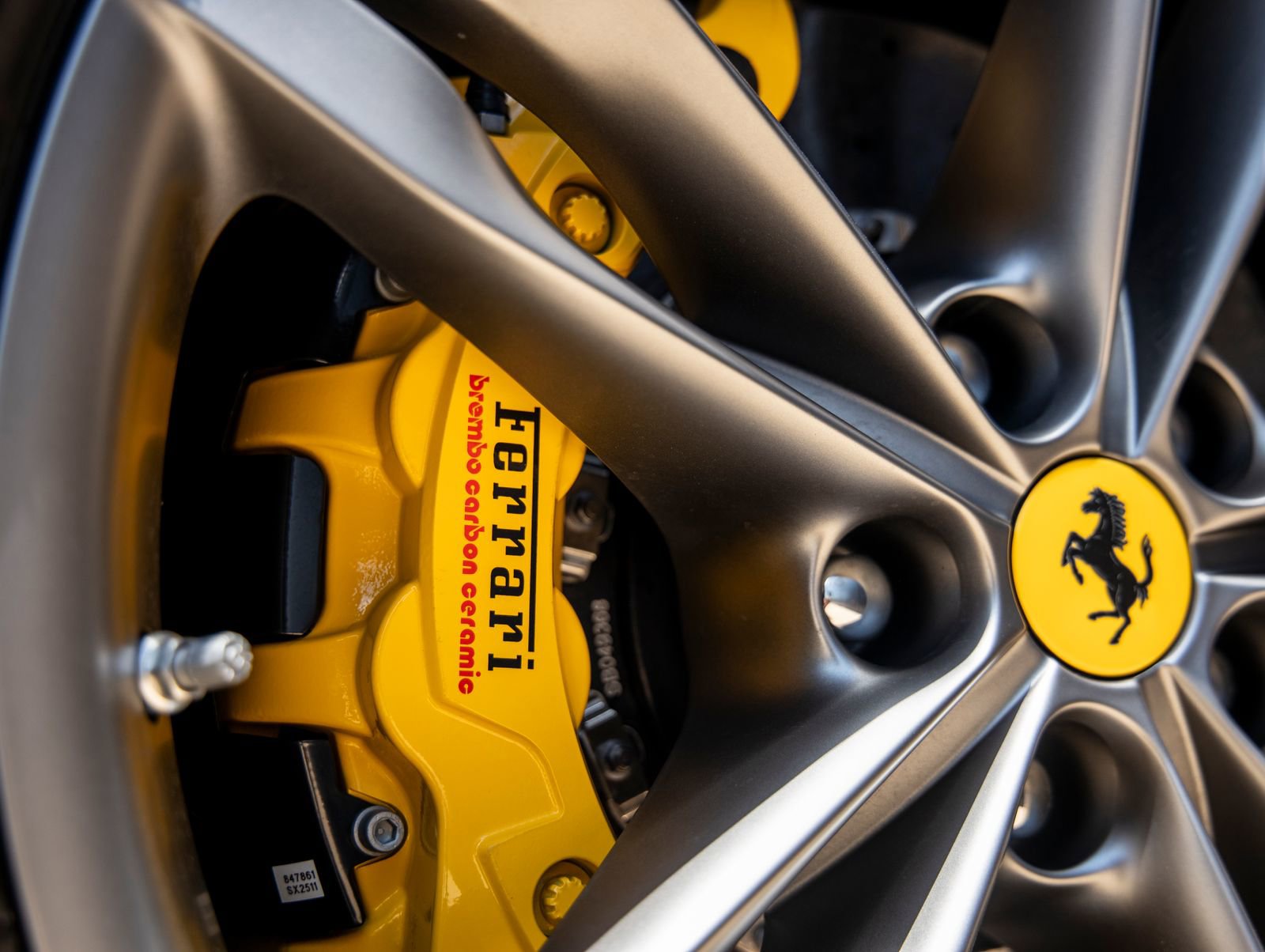 Used 2025 Ferrari 296 GTS RWD image 18