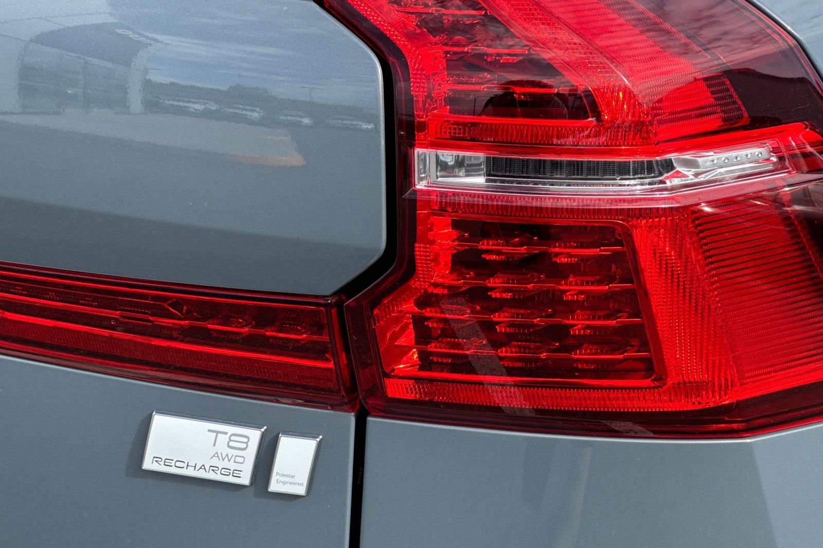 Used 2023 Volvo XC60 T8 Ultimate w/ Protection Package Premier image 33