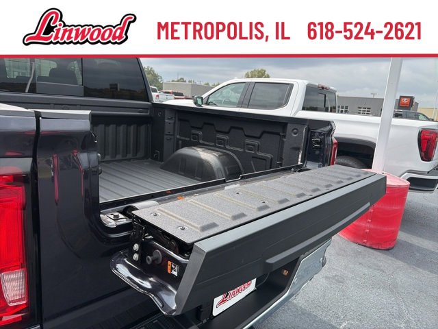 New 2026 GMC Sierra 1500 SLT w/ SLT Premium Plus Package image 6