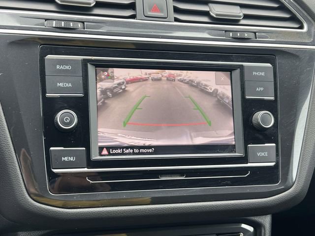 Used 2022 Volkswagen Tiguan S image 26