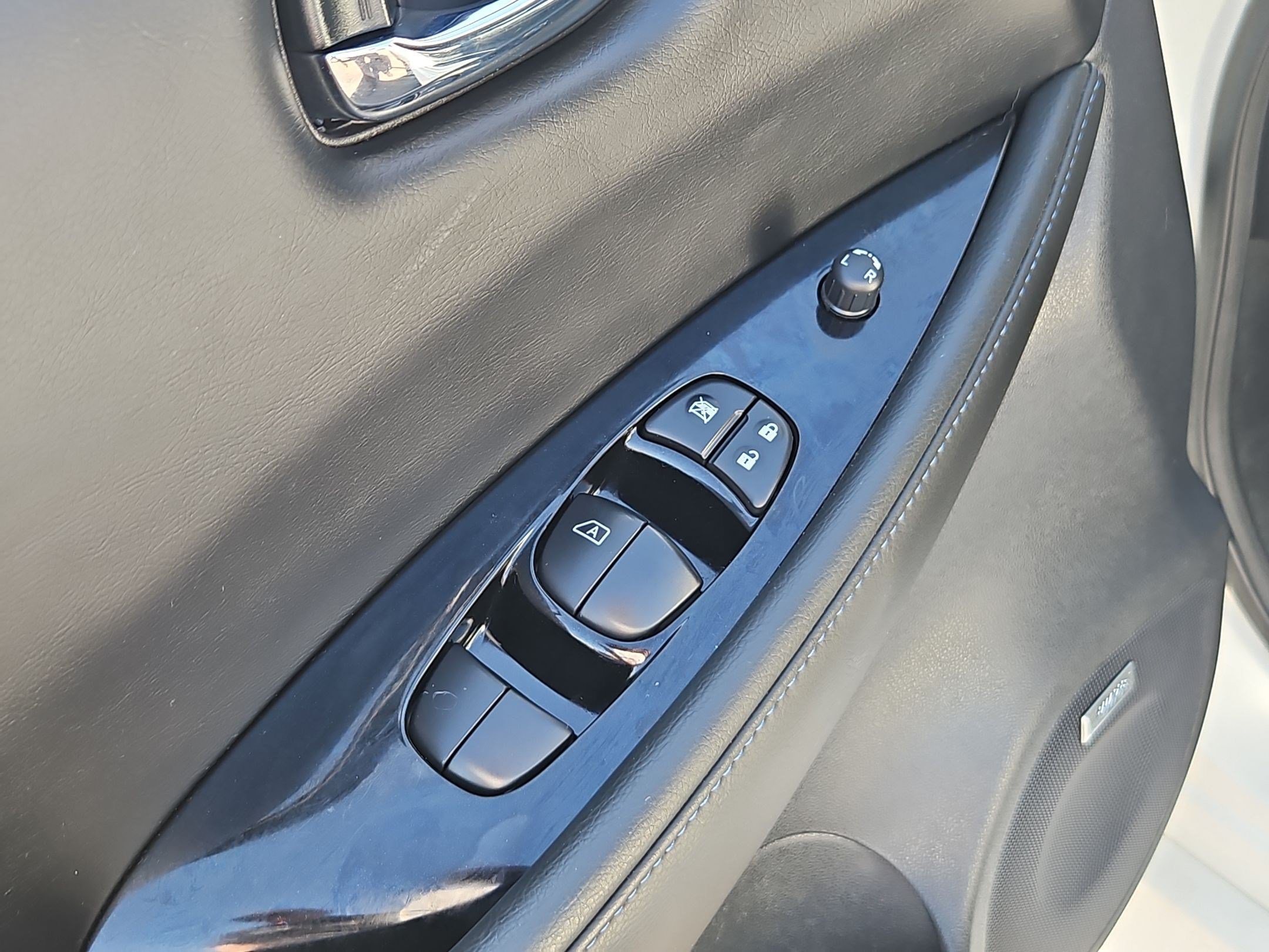 Used 2020 Nissan Leaf SL Plus FWD image 12
