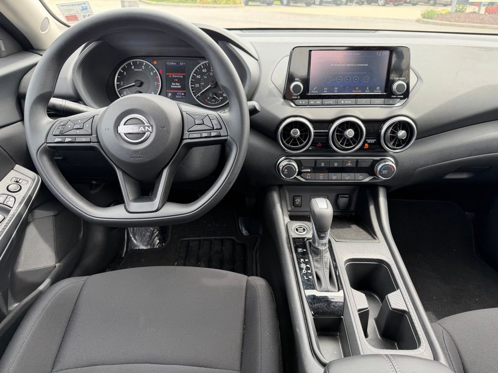 Used 2025 Nissan Sentra S image 14