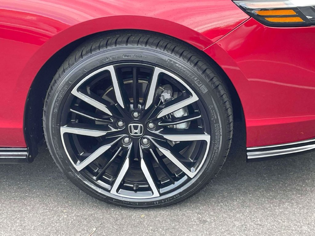 Certified 2023 Honda Accord Touring image 8