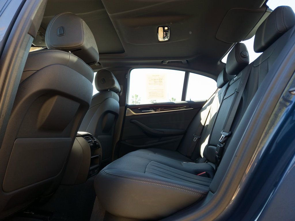 Used 2023 BMW 540i w/ M Sport Package image 22
