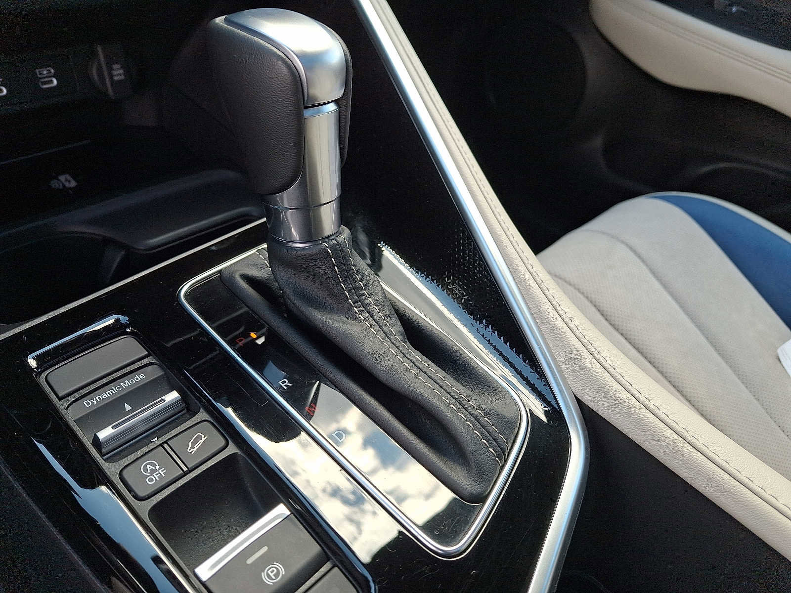 Certified 2025 Acura ADX A-Spec image 16