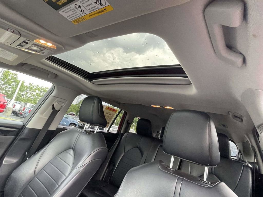 Used 2021 Toyota Highlander XLE AWD/4WD image 23
