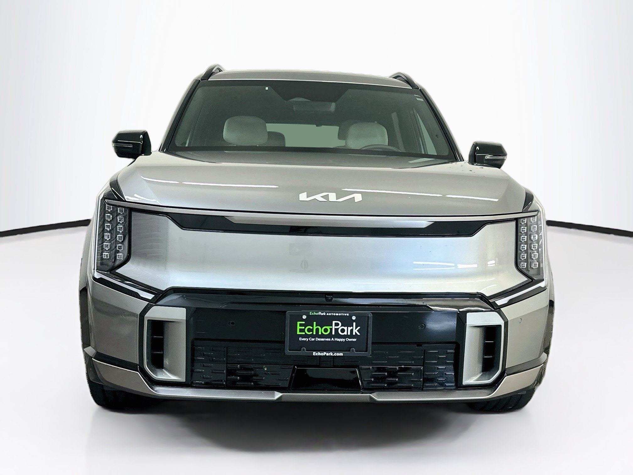 Used 2024 Kia EV9 GT-Line AWD/4WD image 2