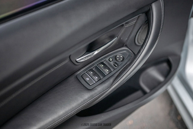 Used 2018 BMW M3 RWD image 44