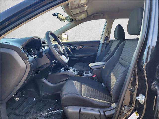 Used 2017 Nissan Rogue S FWD image 15