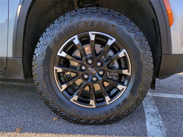 Used 2024 Chevrolet Traverse Z71 image 11