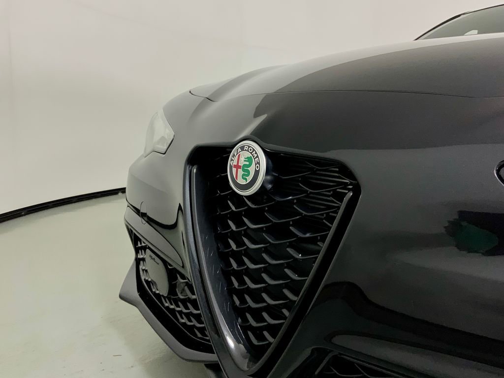 New 2026 Alfa Romeo Giulia AWD image 6
