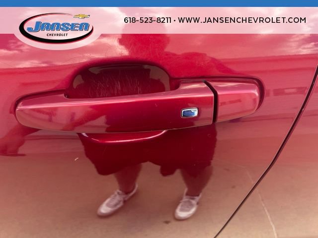 Used 2018 Chevrolet Equinox LT w/ Sun & Infotainment Package FWD image 8