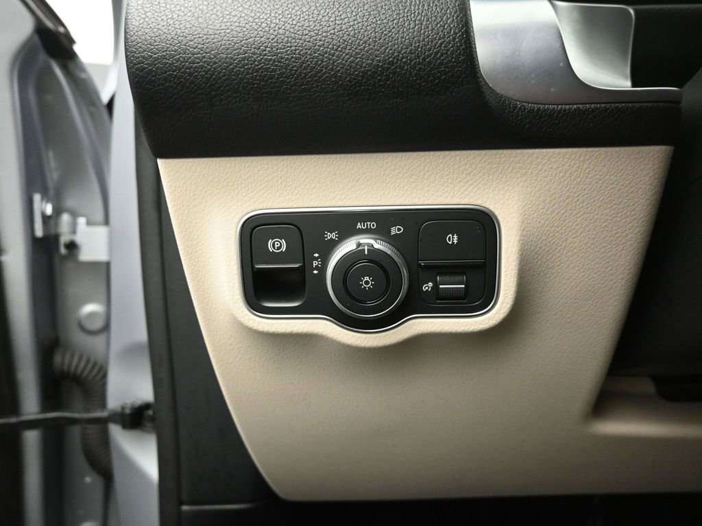 Used 2024 Mercedes-Benz EQB 300 4MATIC w/ Winter Package image 19