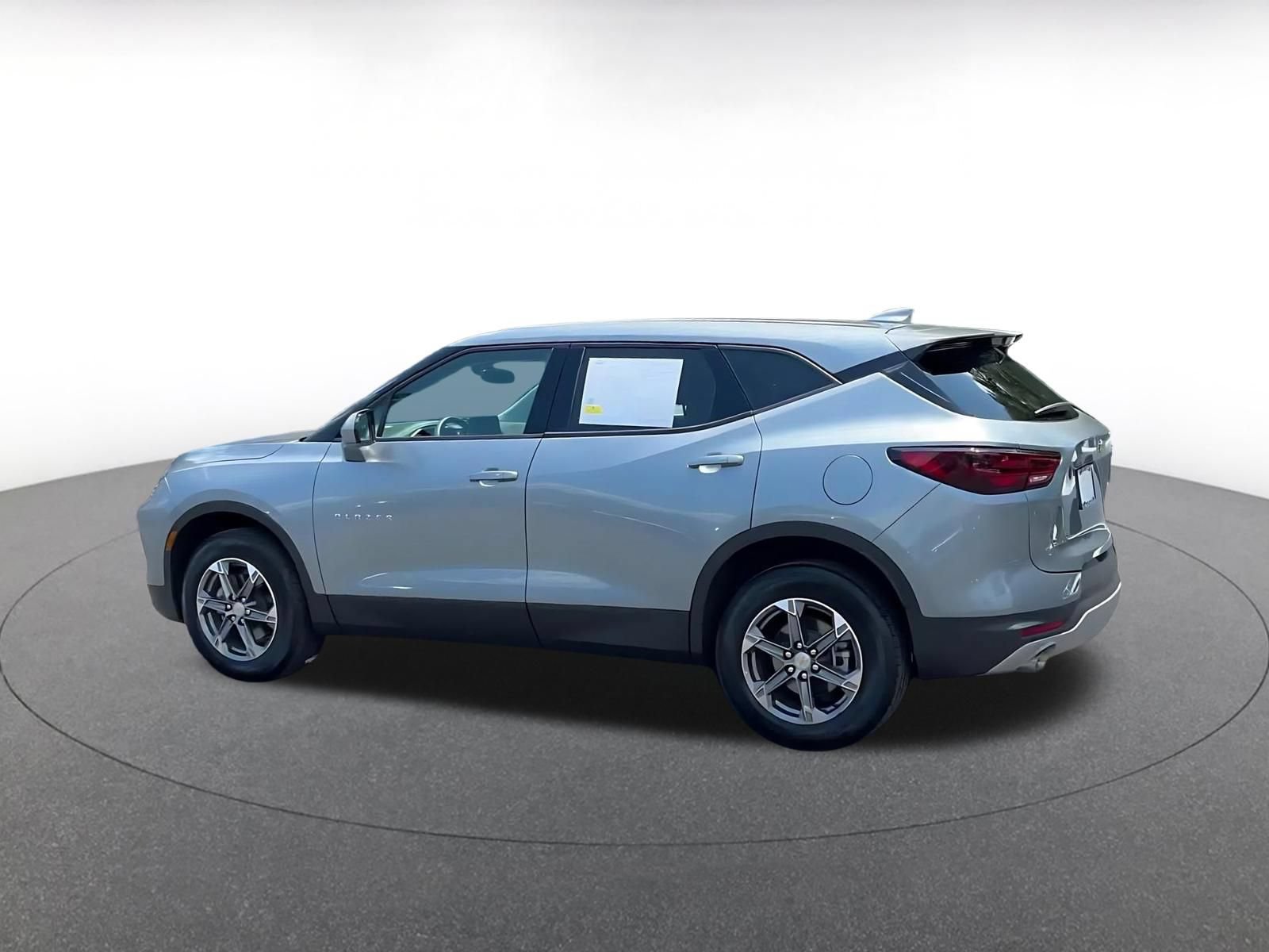 Used 2026 Chevrolet Blazer LT FWD image 10