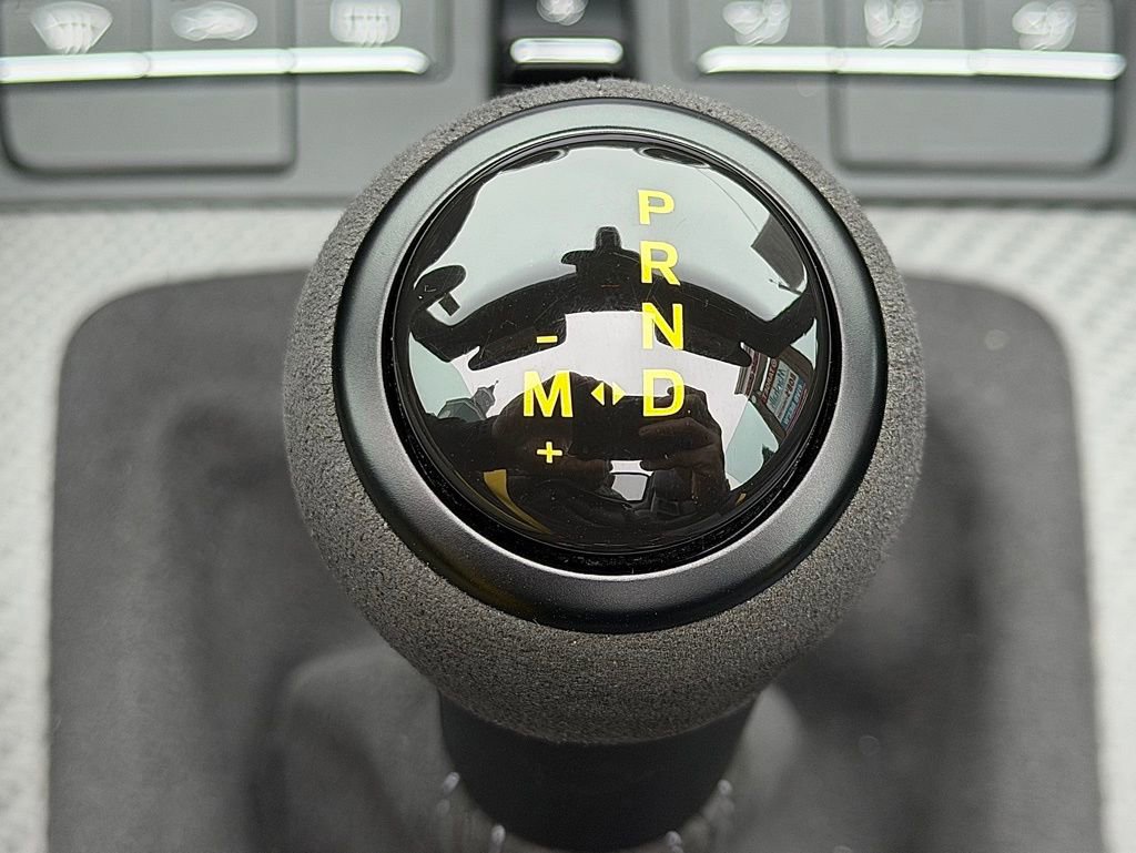 Certified 2024 Porsche 718 Boxster Spyder RS w/ Weissach Package image 17