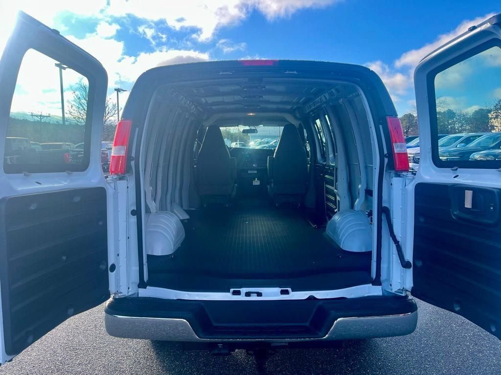 New 2025 Chevrolet Express 2500 w/ Driver Convenience Package RWD image 5